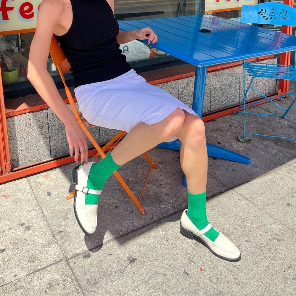 LE BON SHOPPE HER SOCKS KELLY GREEN  OS NWT